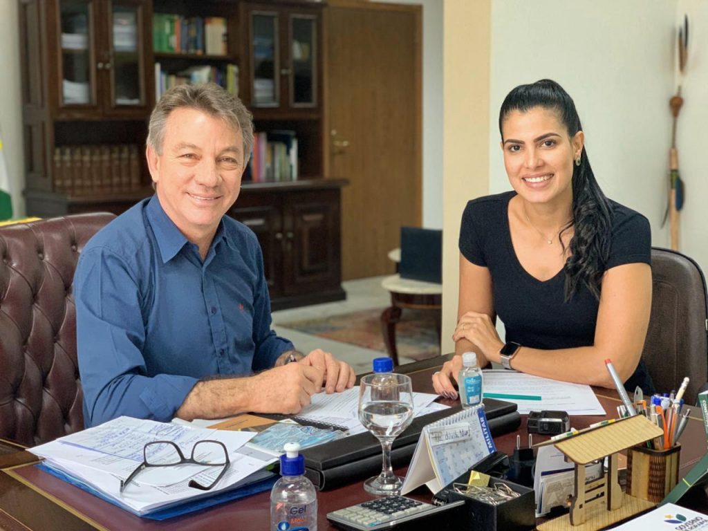 Foto: Secom A reunião entre a deputada Catarina Guerra e o governador Antonio Denarium ocorreu no início da tarde desta sexta-feira, 20