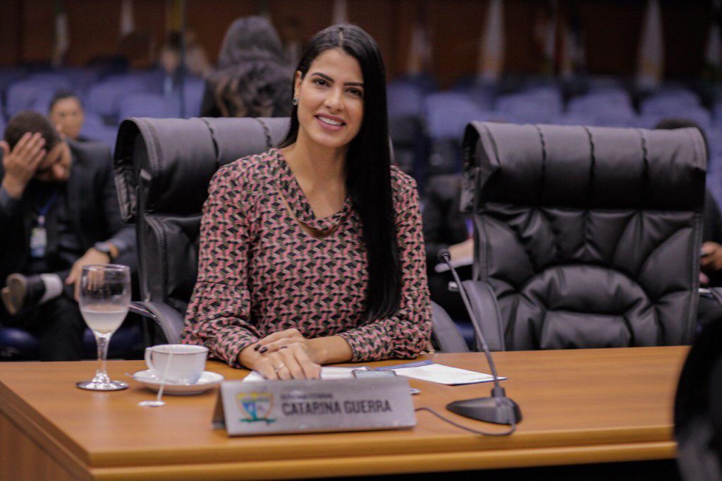 Catarina Guerra: “É muito gratificante poder contribuir para ajudar o Estado a sair dessa situação difícil”