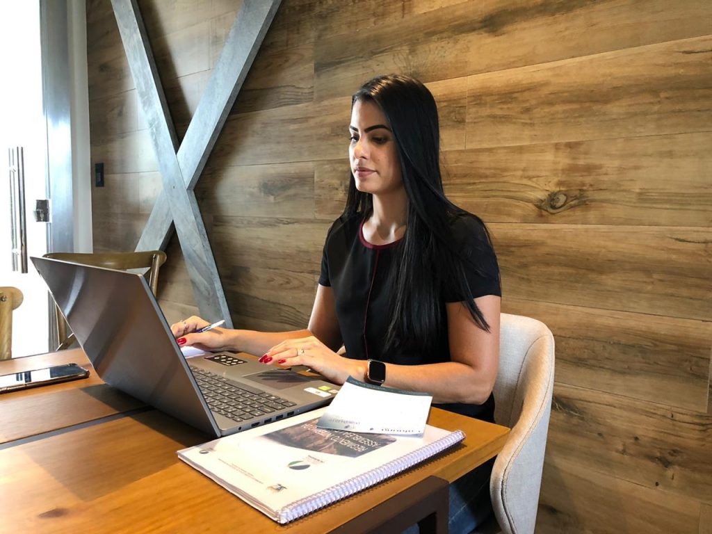 A deputada Catarina Guerra pediu, ainda, extensão de distribuição de energia elétrica na vicinal 21, também no Cantá